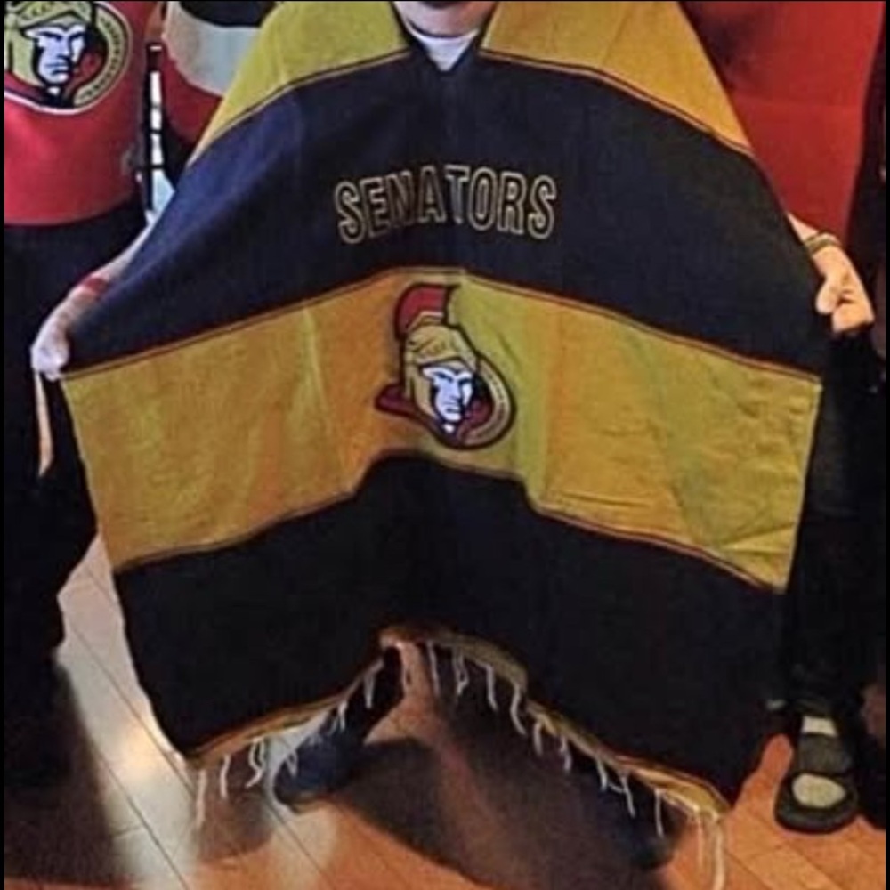 Senators Black and Yellow Poncho
